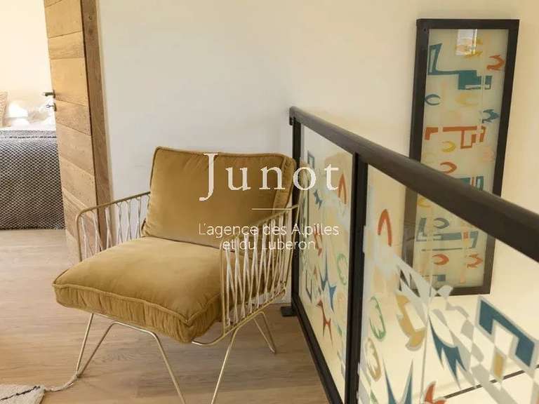 House Saint-Rémy-de-Provence - 3 bedrooms - 700m²