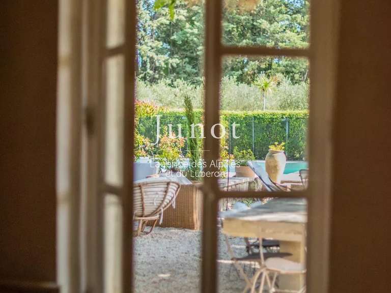 House Saint-Rémy-de-Provence - 5 bedrooms - 200m²