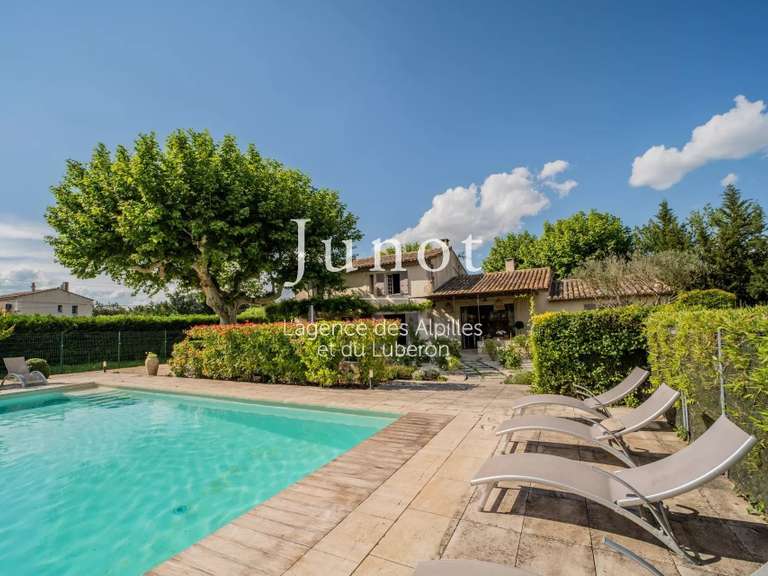 House Saint-Rémy-de-Provence - 5 bedrooms - 200m²