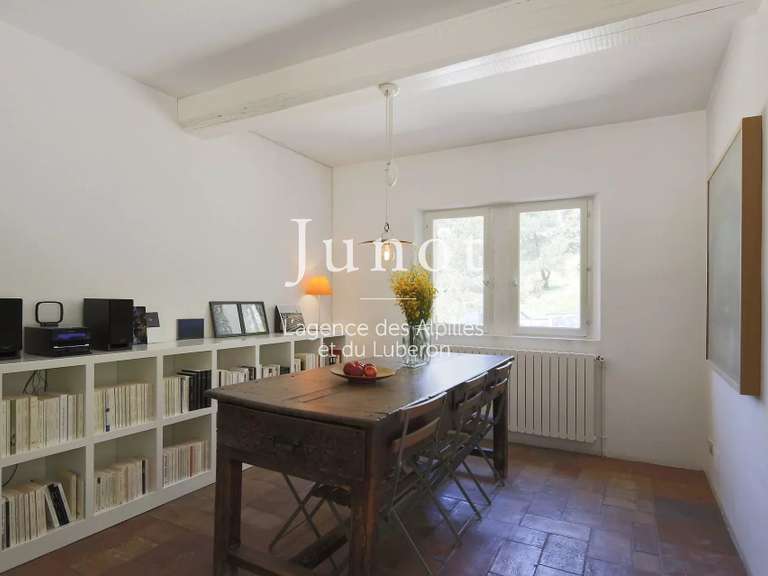 House Saint-Rémy-de-Provence - 5 bedrooms - 10000m²