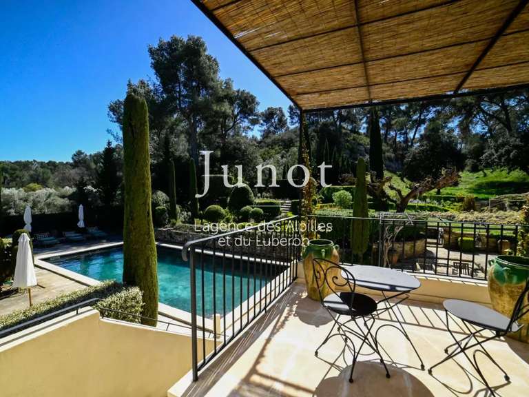 House Saint-Rémy-de-Provence - 5 bedrooms - 10000m²