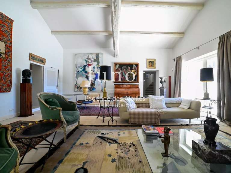House Saint-Rémy-de-Provence - 5 bedrooms - 10000m²