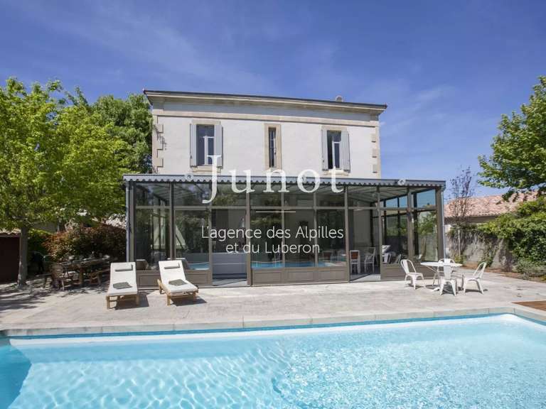 House Saint-Rémy-de-Provence - 3 bedrooms - 280m²