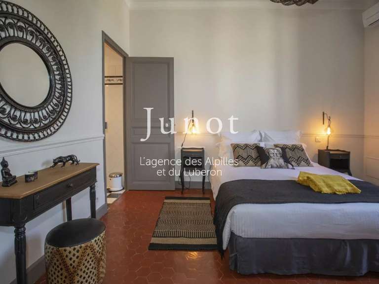 House Saint-Rémy-de-Provence - 3 bedrooms - 280m²