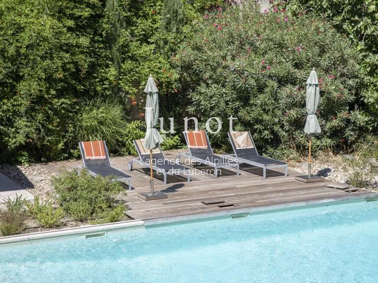 House Saint-Rémy-de-Provence - 7 bedrooms - 400m²