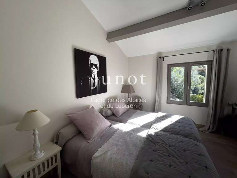 House Saint-Rémy-de-Provence - 4 bedrooms - 7000m²
