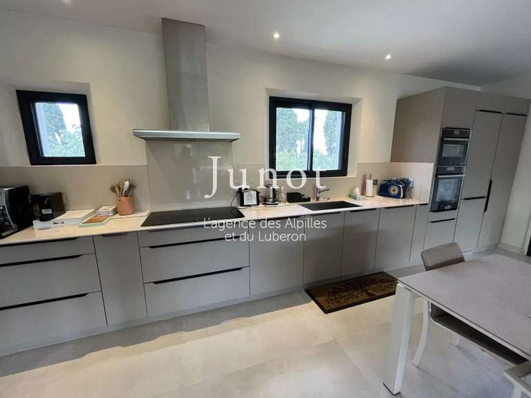 House Saint-Rémy-de-Provence - 5 bedrooms - 400m²