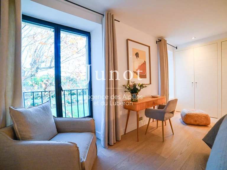 House Saint-Rémy-de-Provence - 6 bedrooms - 280m²