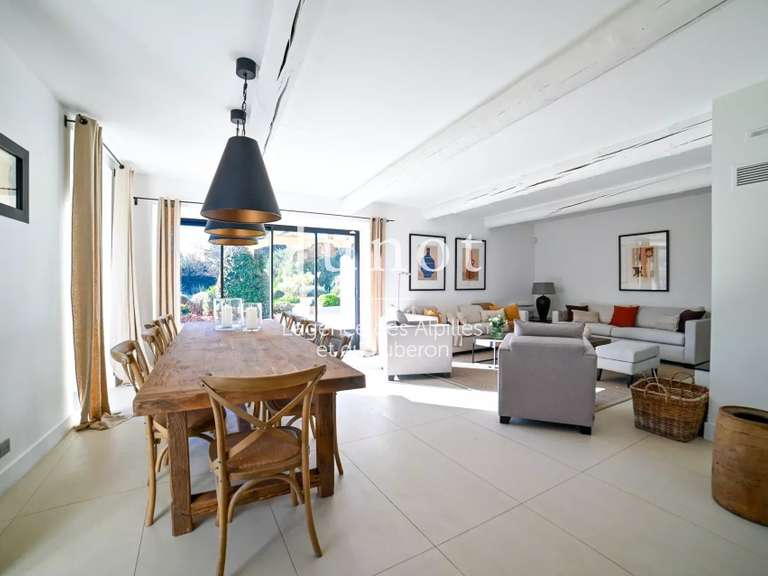 House Saint-Rémy-de-Provence - 6 bedrooms - 280m²