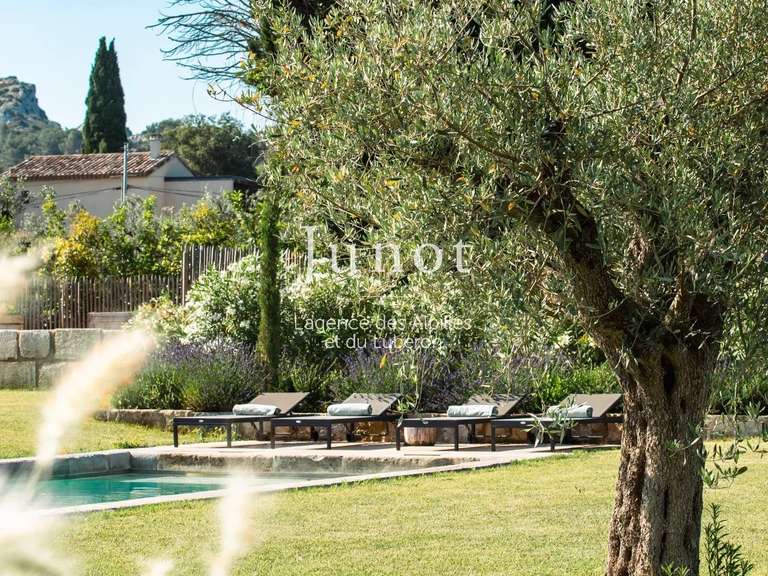 House Saint-Rémy-de-Provence - 4 bedrooms - 290m²