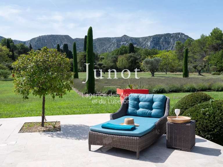 House Saint-Rémy-de-Provence - 7 bedrooms - 300m²