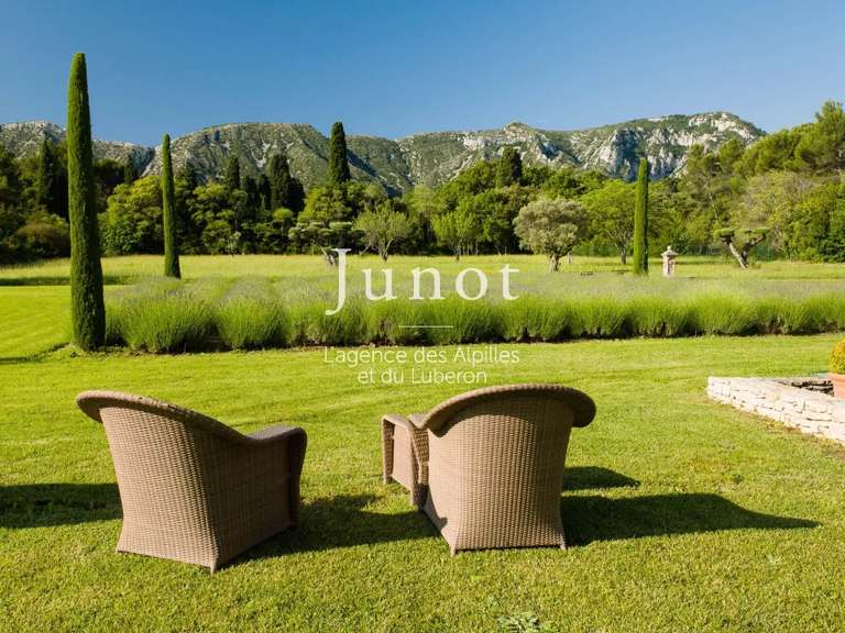 House Saint-Rémy-de-Provence - 7 bedrooms - 300m²