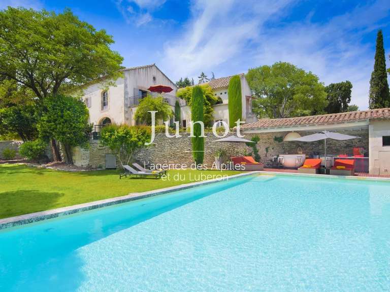 House Saint-Rémy-de-Provence - 8 bedrooms - 5000m²