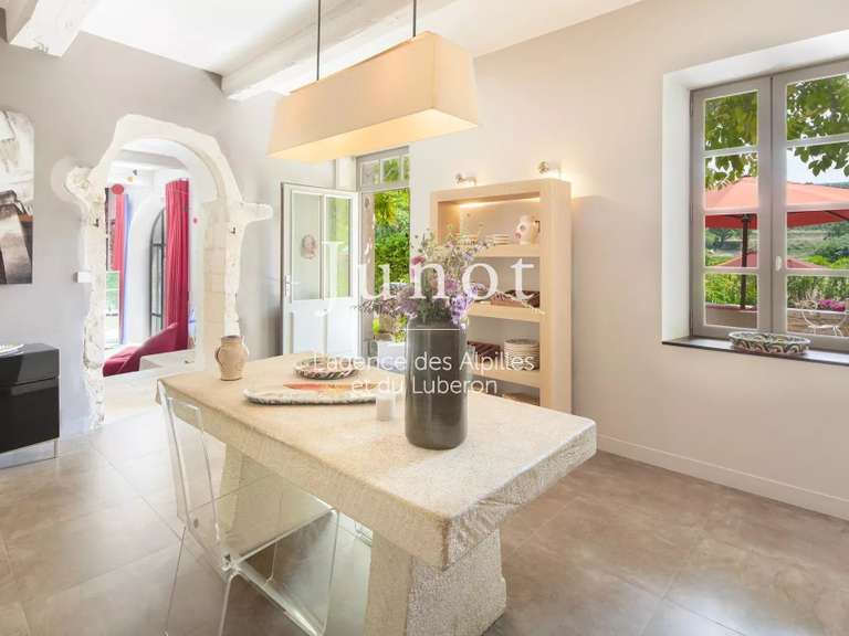 House Saint-Rémy-de-Provence - 8 bedrooms - 5000m²