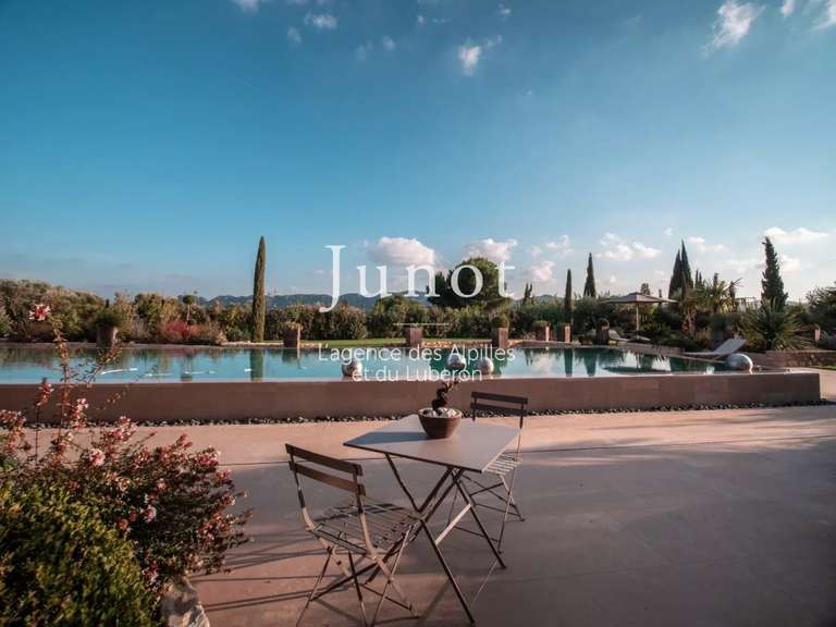 House Saint-Rémy-de-Provence - 5 bedrooms - 300m²
