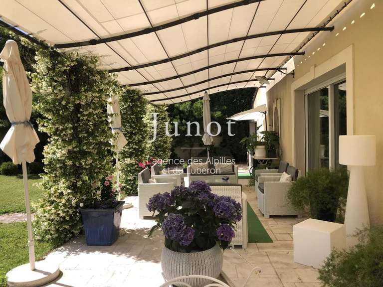 Maison Saint-Rémy-de-Provence - 5 chambres - 580m²
