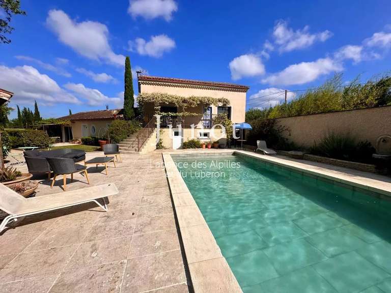 Maison Saint-Rémy-de-Provence - 7 chambres - 210m²