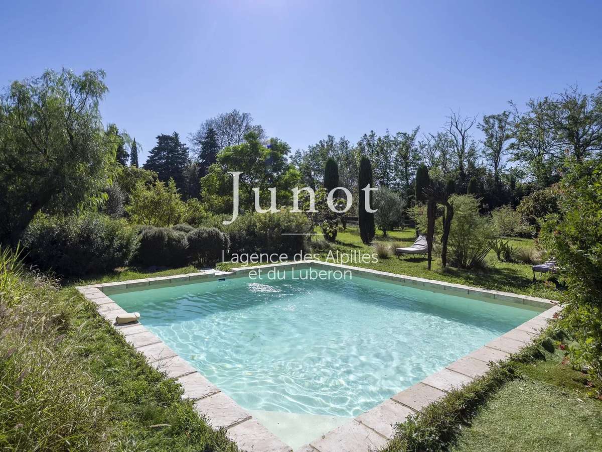 Maison Saint-Rémy-de-Provence