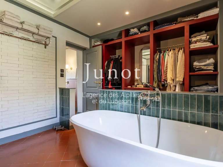 Maison Saint-Rémy-de-Provence - 3 chambres - 200m²