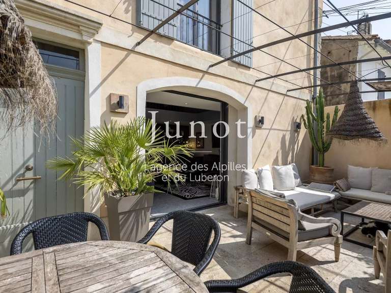 Maison Saint-Rémy-de-Provence - 3 chambres - 200m²