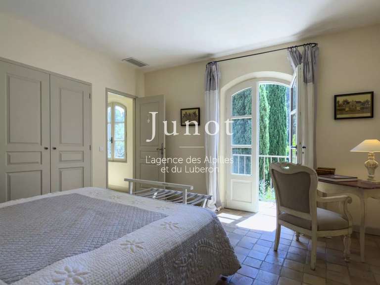 Maison Saint-Rémy-de-Provence - 4 chambres - 230m²