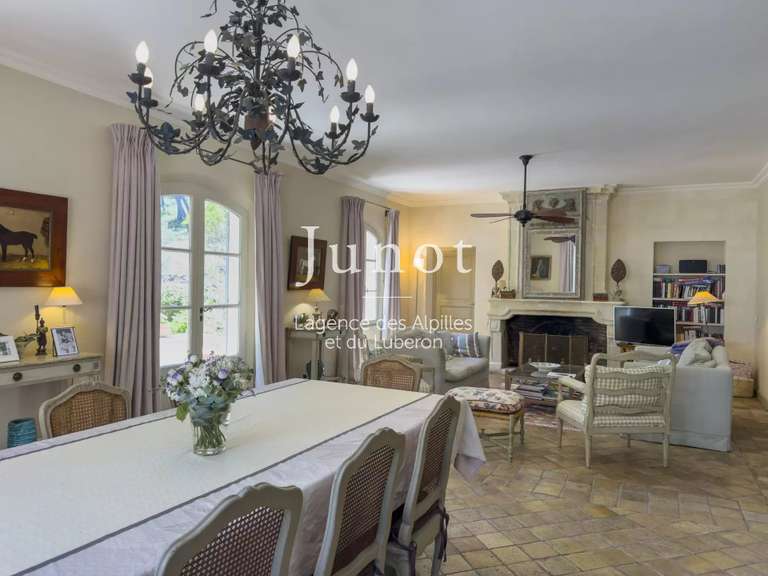 Maison Saint-Rémy-de-Provence - 4 chambres - 230m²