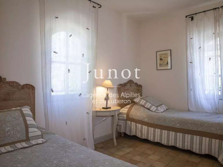 Maison Saint-Rémy-de-Provence - 4 chambres - 230m²