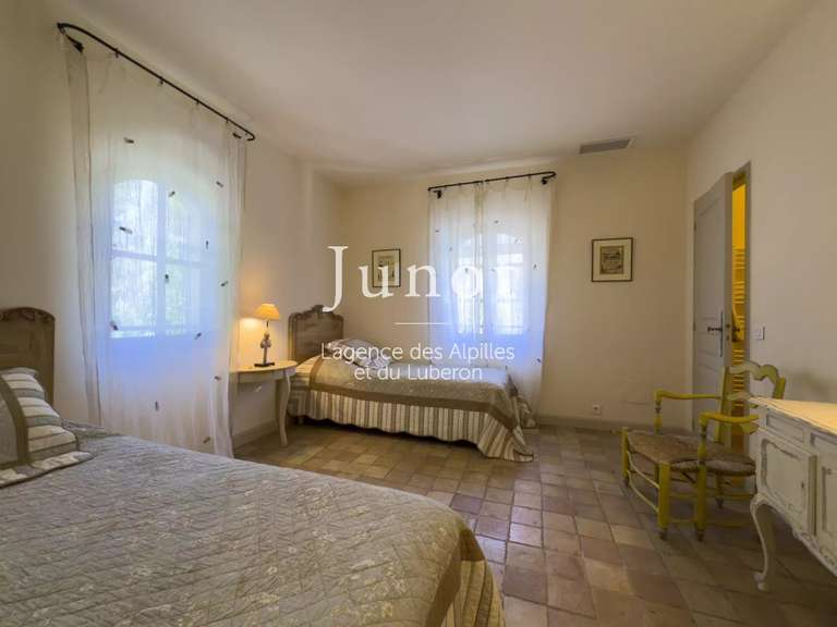 Maison Saint-Rémy-de-Provence - 4 chambres - 230m²