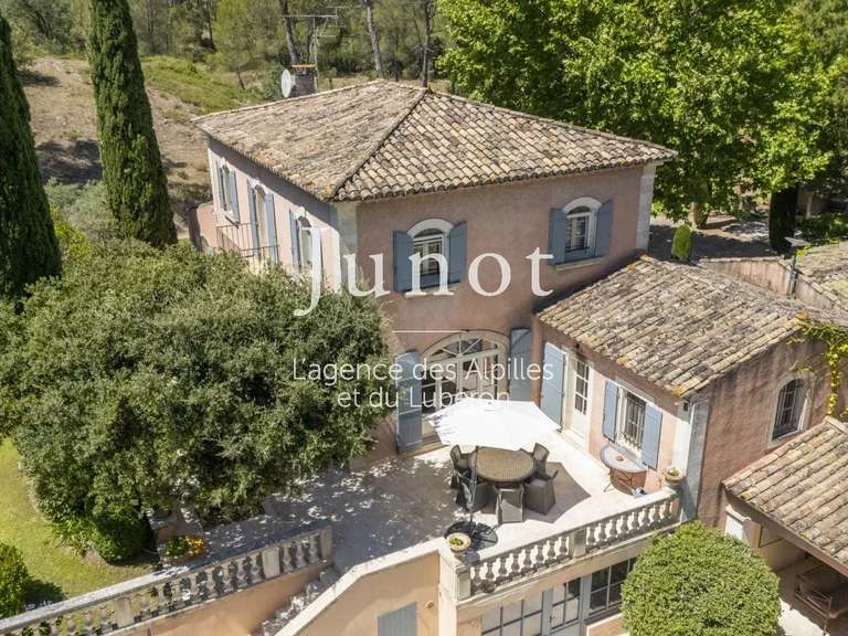 Maison Saint-Rémy-de-Provence - 4 chambres - 230m²