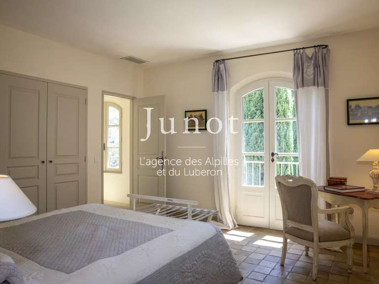 Maison Saint-Rémy-de-Provence - 4 chambres - 230m²