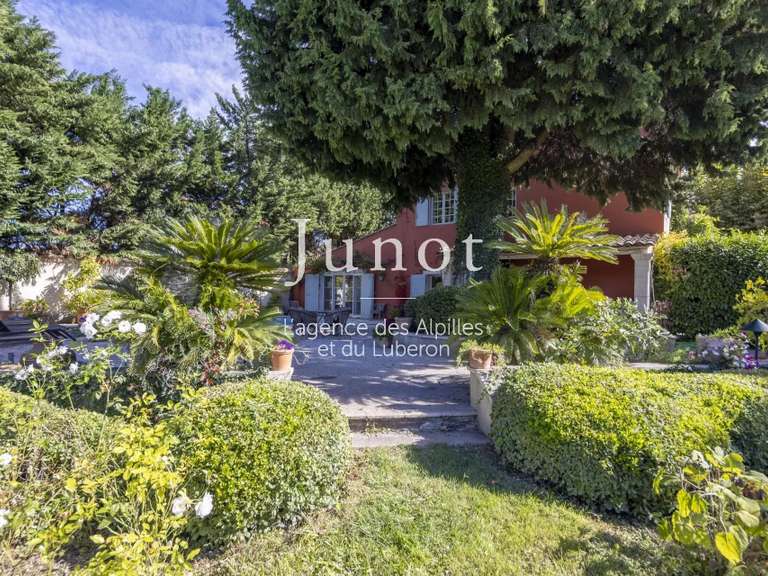 Maison Saint-Rémy-de-Provence - 4 chambres - 210m²