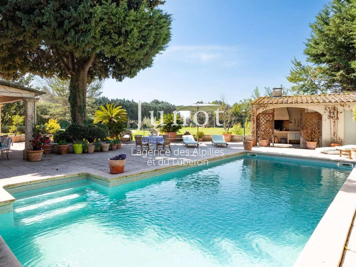 Maison Saint-Rémy-de-Provence