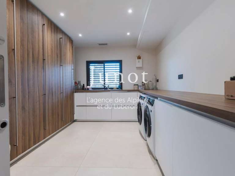 Maison Saint-Rémy-de-Provence - 4 chambres - 250m²