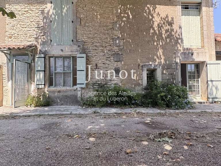 Maison Saint-Rémy-de-Provence - 4 chambres - 127m²