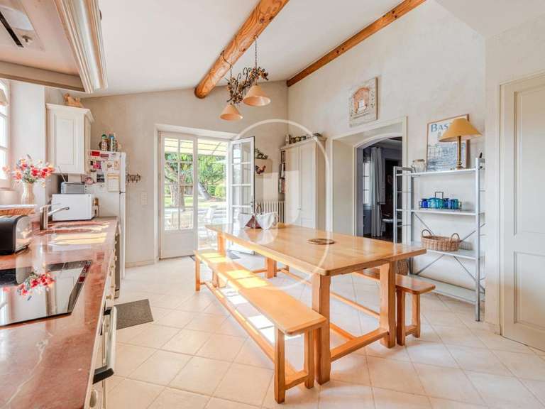 Maison Saint-Rémy-de-Provence - 5 chambres - 210m²