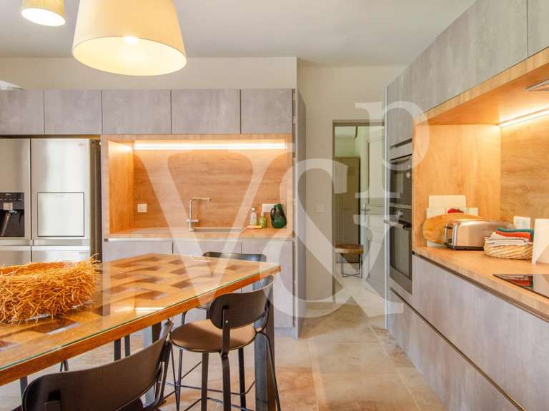 Maison Saint-Rémy-de-Provence - 4 chambres - 213m²
