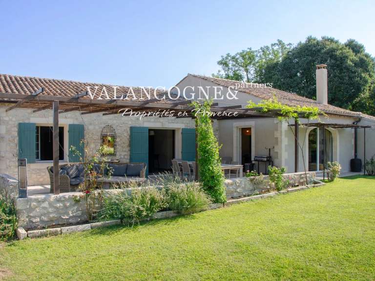 Maison Saint-Rémy-de-Provence - 4 chambres - 213m²