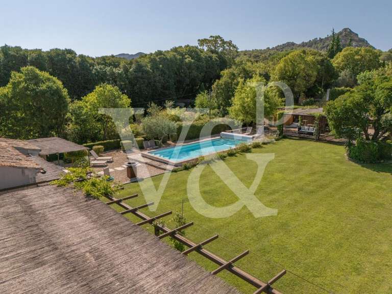 Maison Saint-Rémy-de-Provence - 4 chambres - 213m²