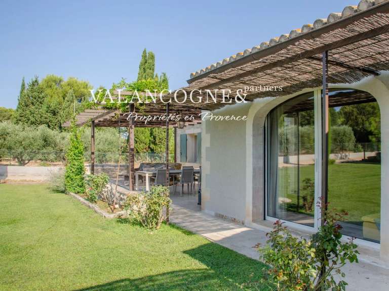 Maison Saint-Rémy-de-Provence - 4 chambres - 213m²