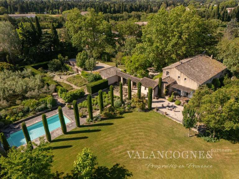 Maison Saint-Rémy-de-Provence - 4 chambres - 312m²