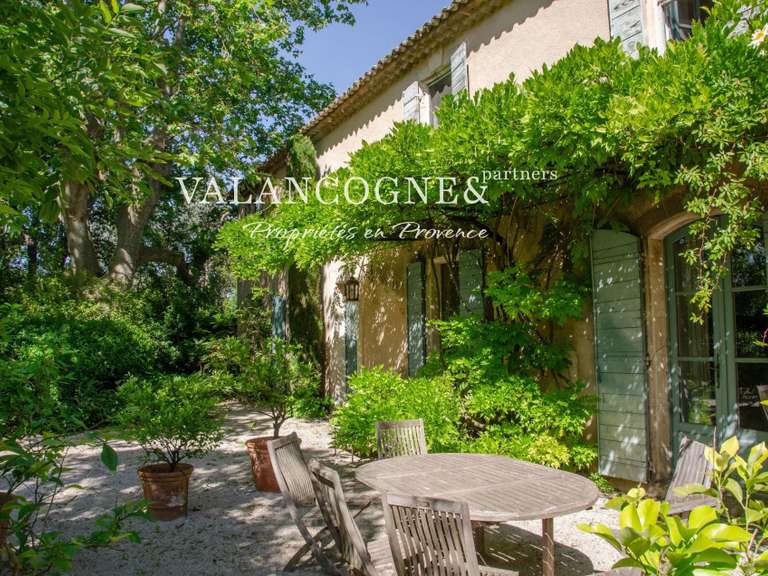 Maison Saint-Rémy-de-Provence - 4 chambres - 312m²