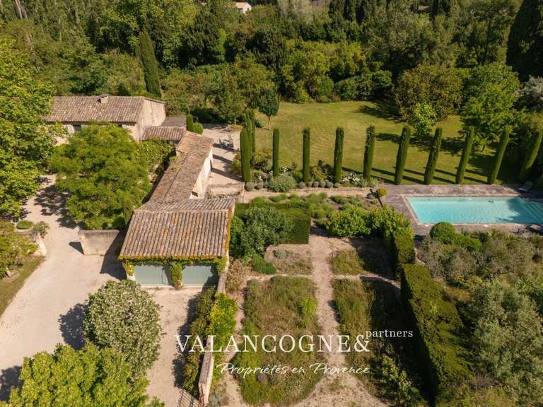Maison Saint-Rémy-de-Provence - 4 chambres - 312m²