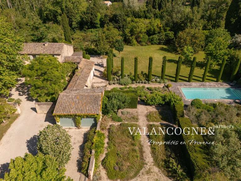 Maison Saint-Rémy-de-Provence - 4 chambres - 312m²