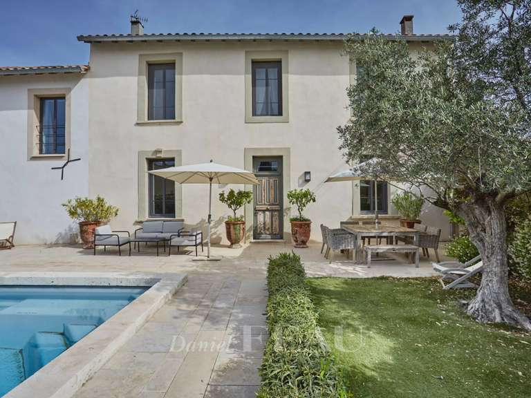 Maison Saint-Rémy-de-Provence - 4 chambres - 228m²