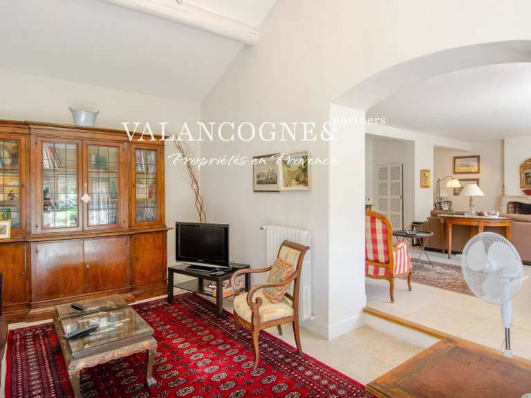 Maison Saint-Rémy-de-Provence - 5 chambres - 343m²