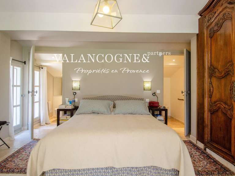 Maison Saint-Rémy-de-Provence - 5 chambres - 343m²
