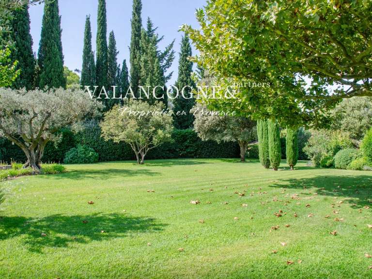 Maison Saint-Rémy-de-Provence - 5 chambres - 343m²