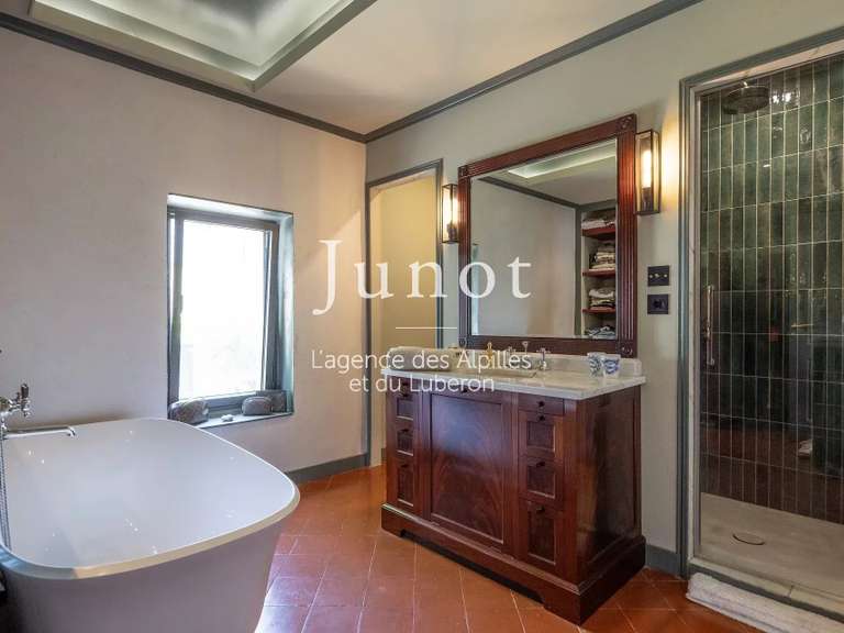 Maison Saint-Rémy-de-Provence - 3 chambres - 200m²