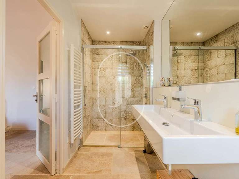 Maison Saint-Rémy-de-Provence - 5 chambres - 268m²