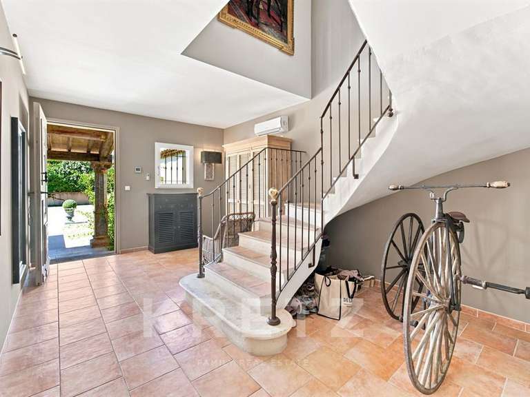 Maison Saint-Rémy-de-Provence - 7 chambres - 300m²